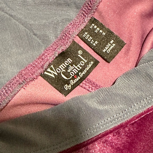 Women with Control Purple Velvet Leggings - XS - Picture 12 of 13